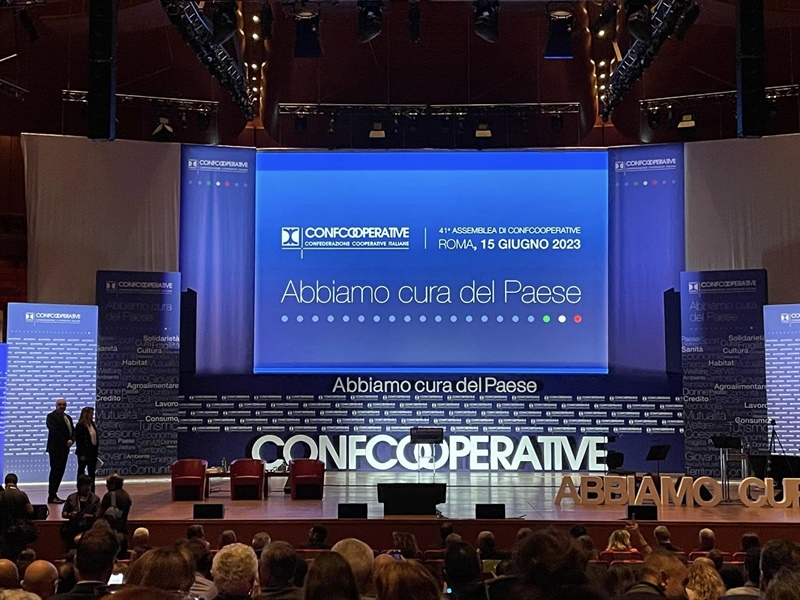 ABBIAMO CURA DEL PAESE